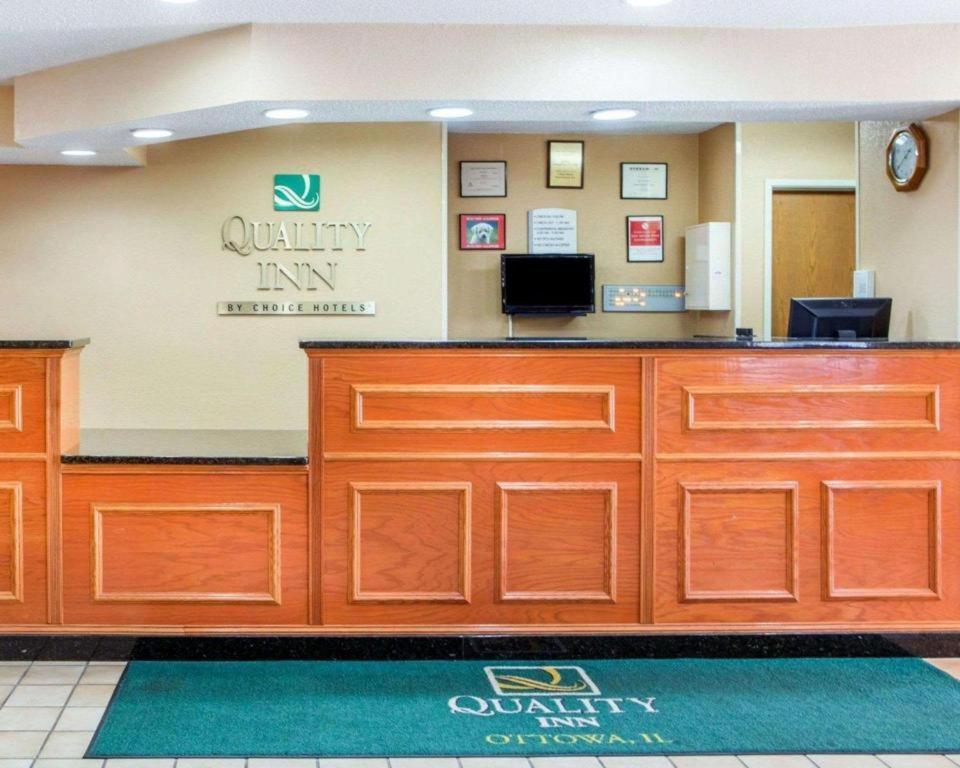 Quality Inn Ottawa Near Starved Rock State Park Экстерьер фото