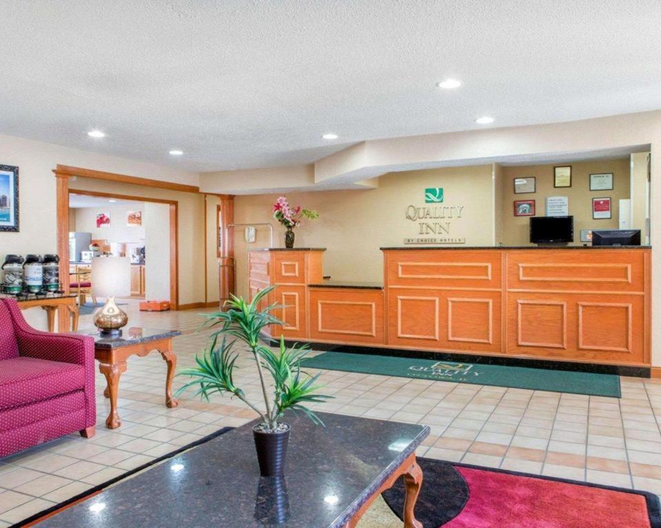 Quality Inn Ottawa Near Starved Rock State Park Экстерьер фото