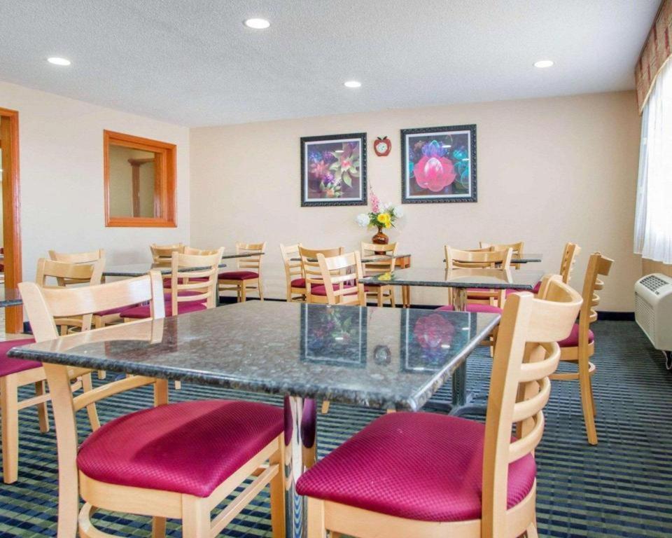Quality Inn Ottawa Near Starved Rock State Park Экстерьер фото