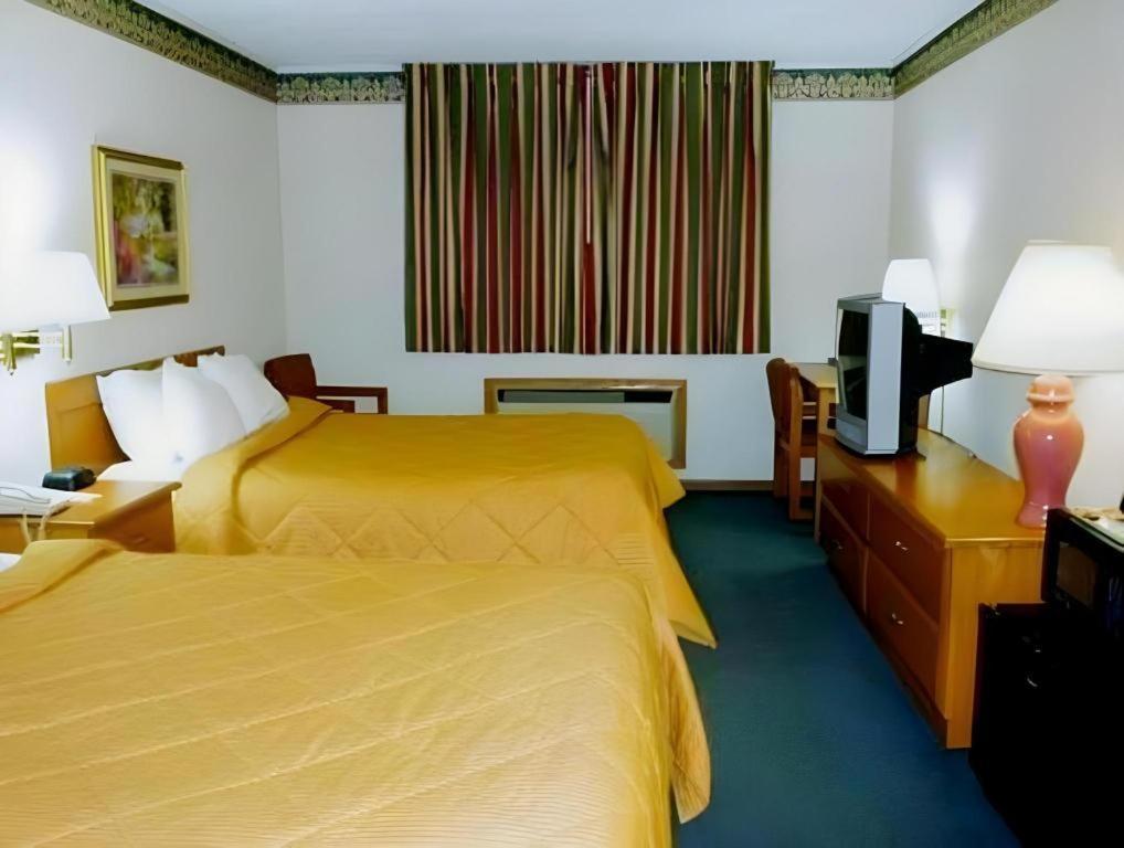 Quality Inn Ottawa Near Starved Rock State Park Экстерьер фото