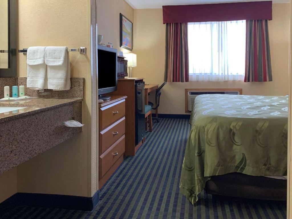 Quality Inn Ottawa Near Starved Rock State Park Экстерьер фото