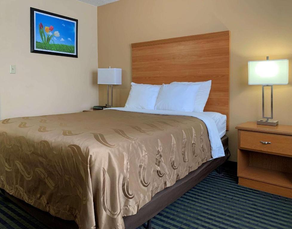 Quality Inn Ottawa Near Starved Rock State Park Экстерьер фото